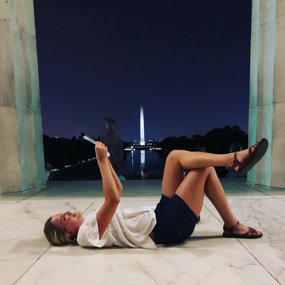 Meet your Posher, Alexandra - Picture 1 of 1